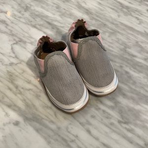 Robeez soft sole shoes